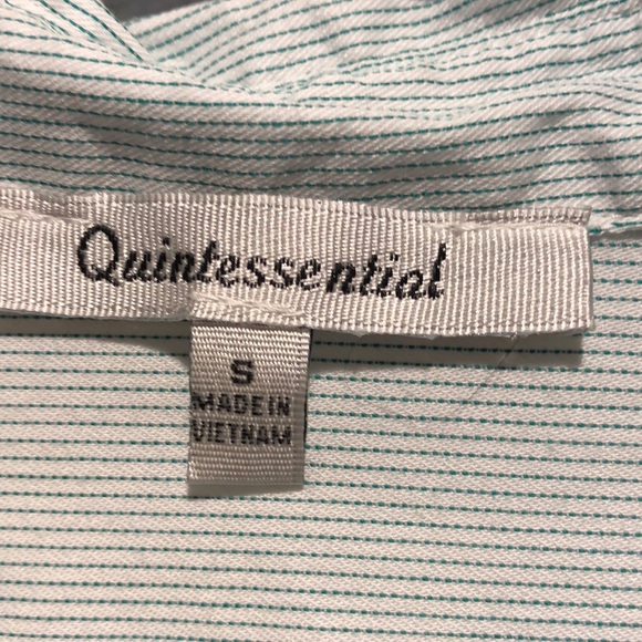 Quintessential vetted button down blouse - Picture 2 of 5